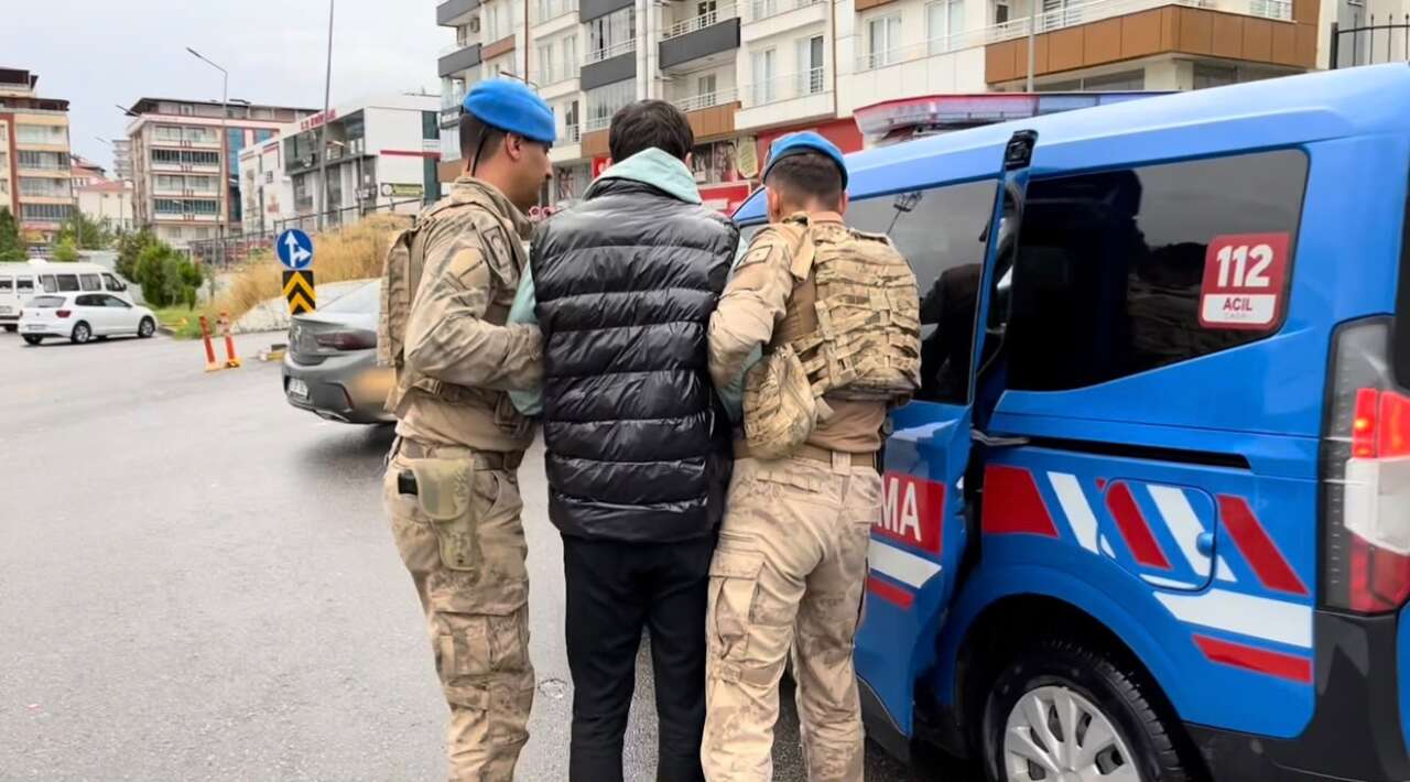 Konya dahil 13 ilde düğmeye basıldı! Yasa dışı bahis ağındaki 119 kişi yakalandı 4